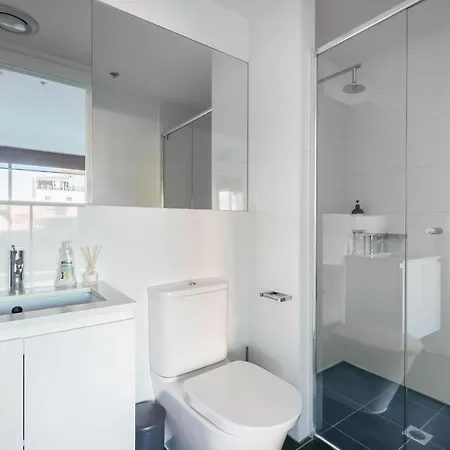 Lux 2Br Apt On Hindmarsh Sq-Pool-Gym-Sauna-Parking Adelaide Exterior photo