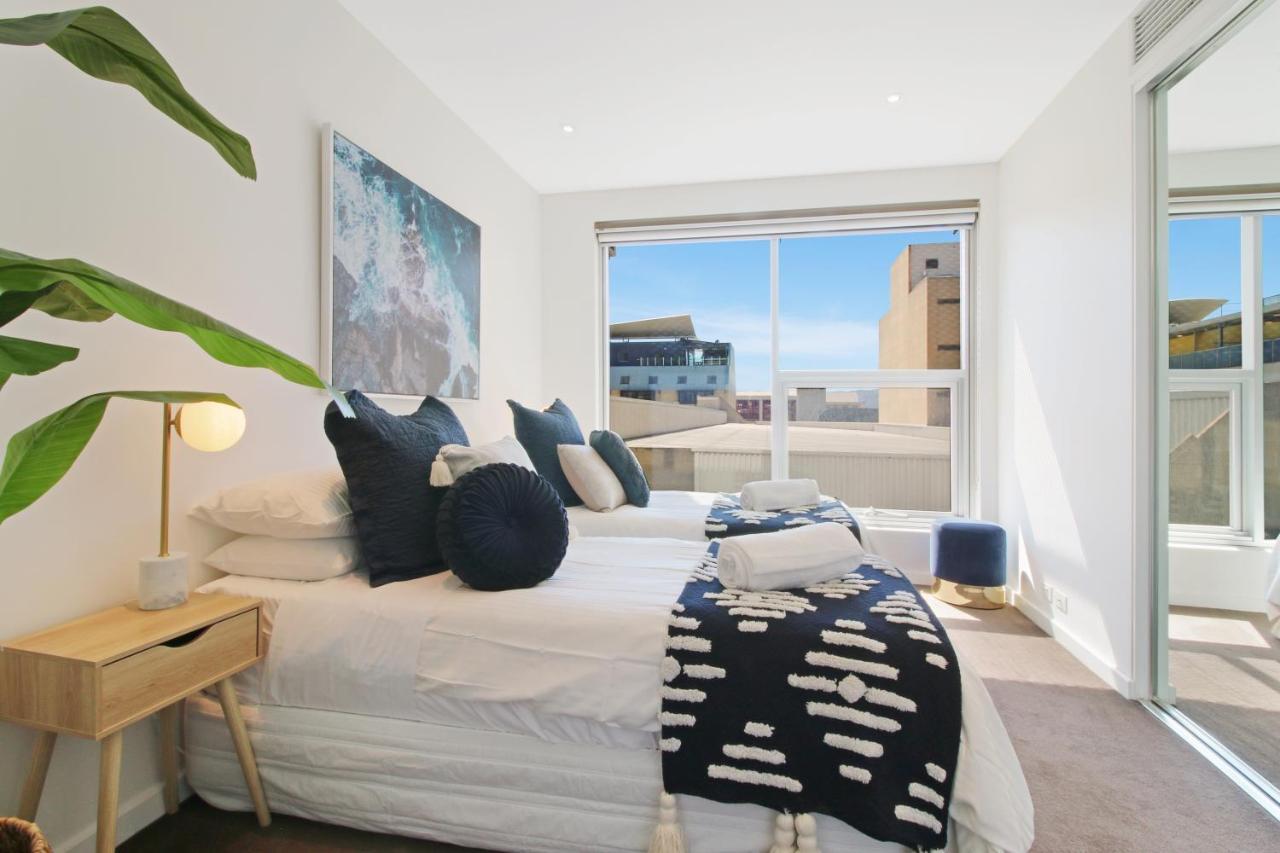 Apartment Lux 2br On Hindmarsh Sq-pool-gym-sauna-parking
